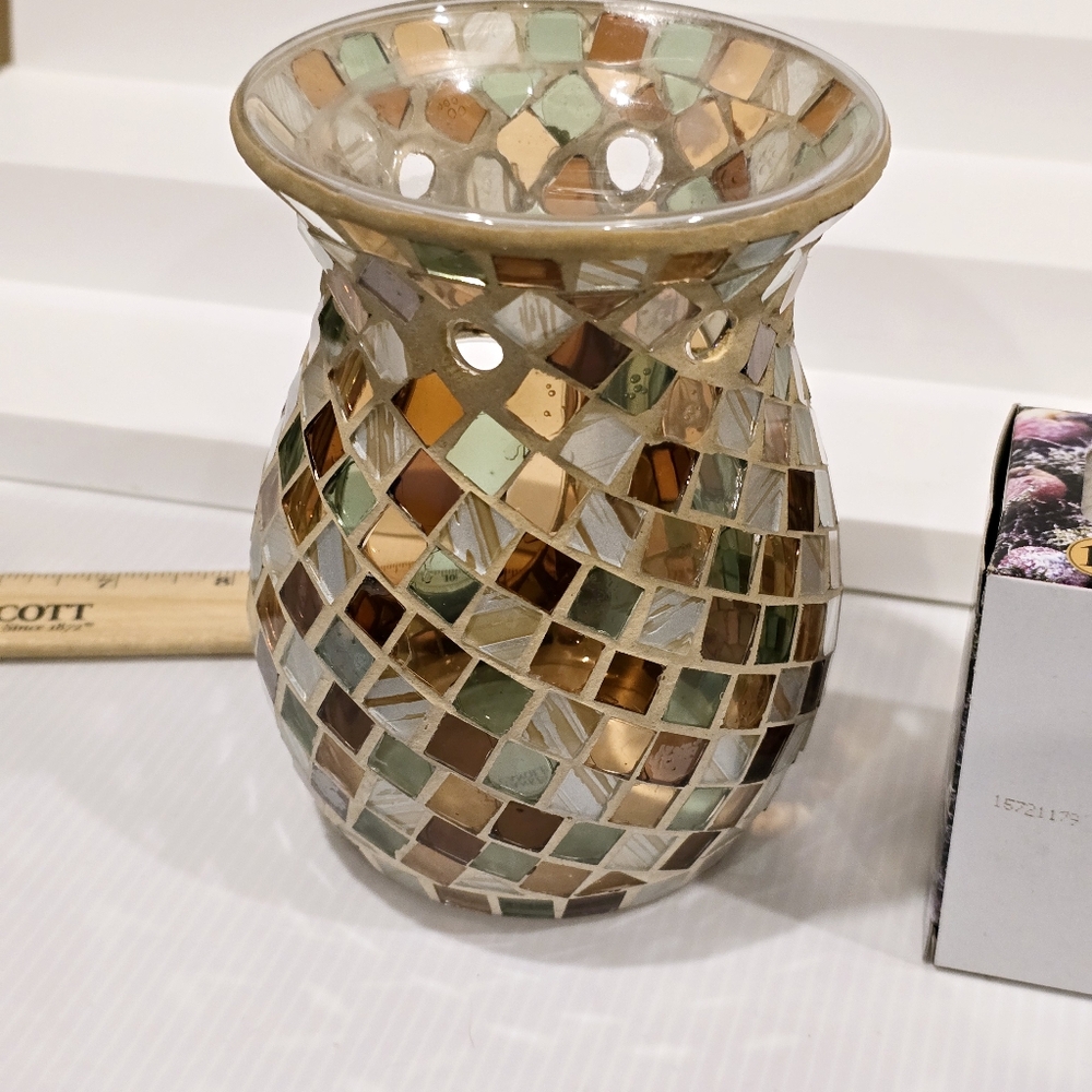 Vintage Yankee Candle Glass Mosaic Tart Candle Holder and Sugared Apple Refills - Picture 10 of 12